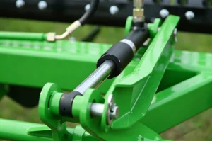 9LH-12 Side-Delivery Rake detail
